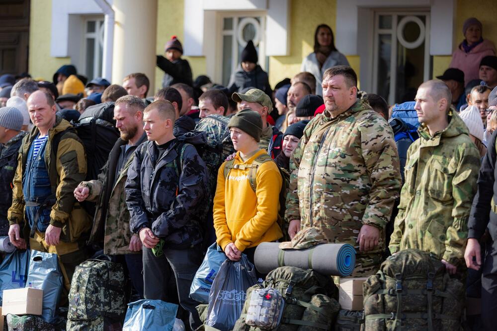 Ruski dobrovoljci pred odlazak na front (Ilustracija)