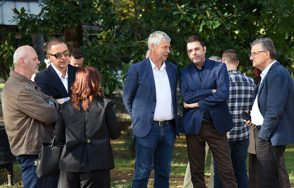 <p>Strategija za građansku Crnu Goru (STEGA organizovala je skup na platou dvorca Petrovića u Podgorici</p>