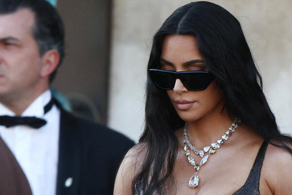 Kim Kardašijan upošljava pet dadilja za četvoro djece