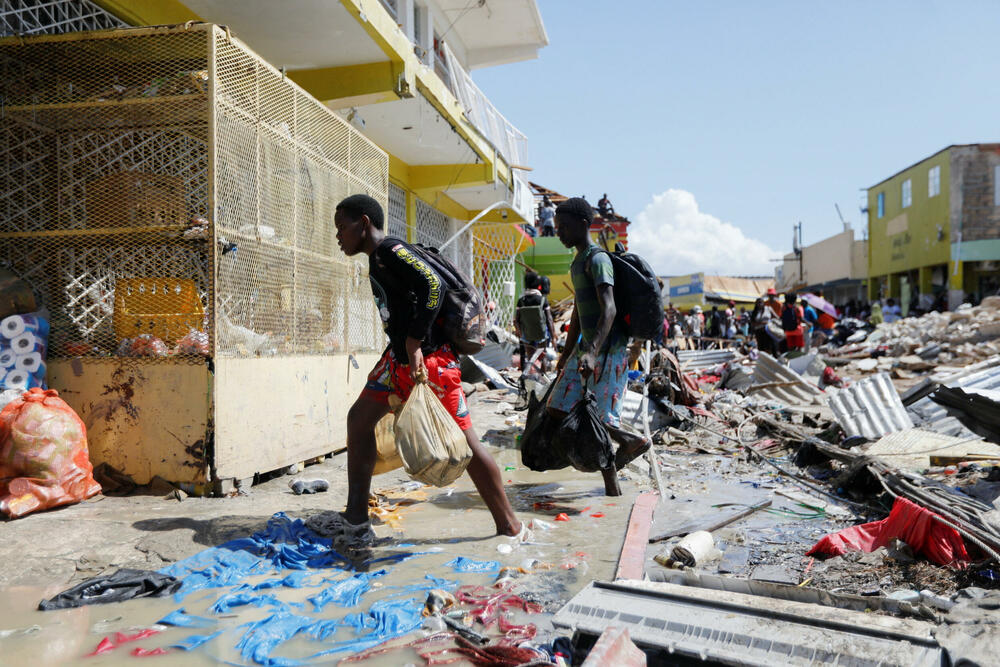 <p>Uragan Melisa, koji je odnio skoro 50 života, opustošio je čitave regione Jamajke i poplavio Kubu</p>