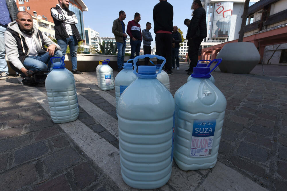 Potrebne dugoročne mjere: Sa ranijeg protesta farmera, Foto: BORIS PEJOVIC