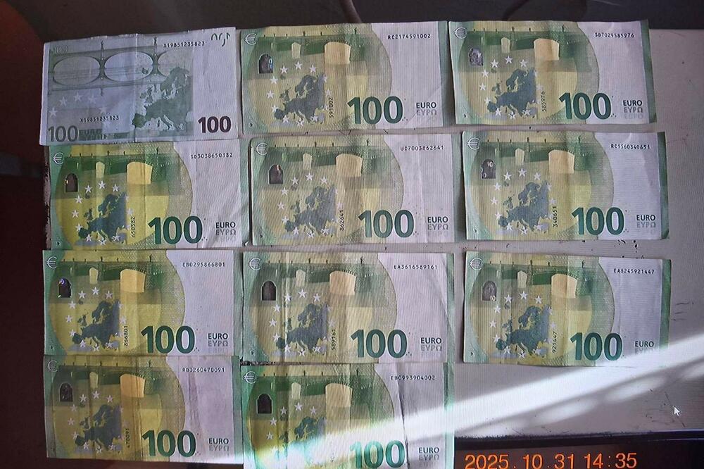 Dio oduzetog novca, Foto: Uprava policije