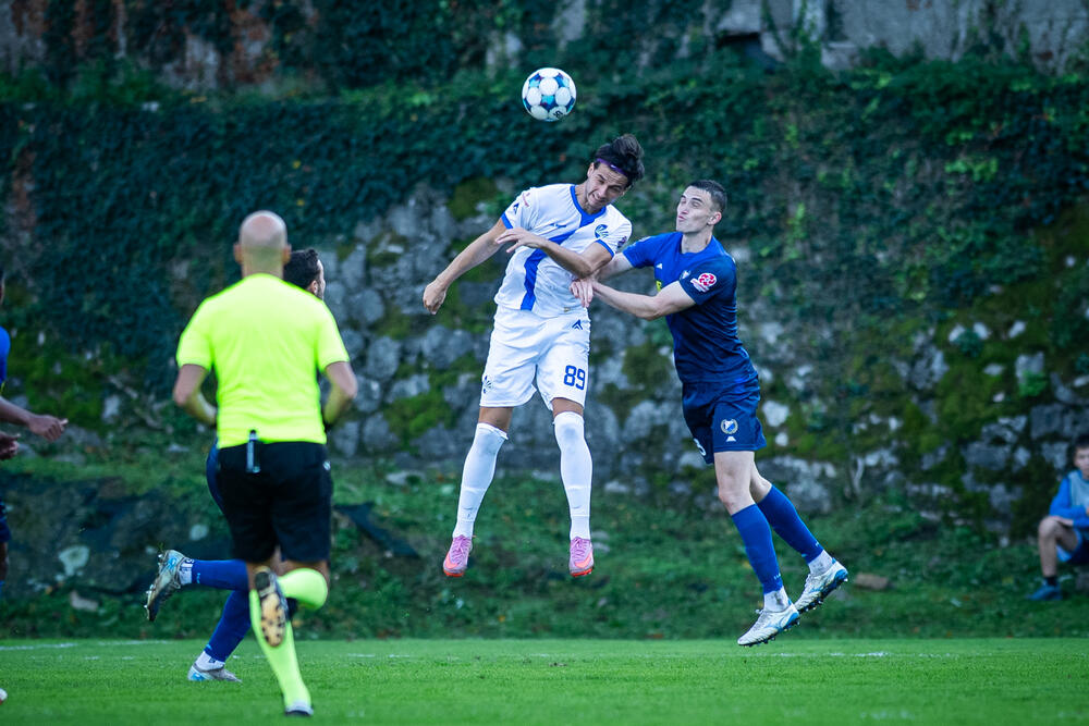 <p>Sutjeska u Kotoru savladala Bokelj SBBet 5:4, Mornar bolji od Jedinstva - 3:1</p>