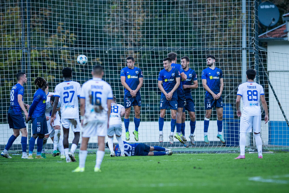 <p>Sutjeska u Kotoru savladala Bokelj SBBet 5:4, Mornar bolji od Jedinstva - 3:1</p>