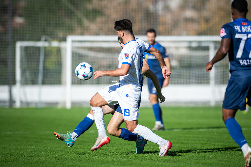<p>Sutjeska u Kotoru savladala Bokelj SBBet 5:4, Mornar bolji od Jedinstva - 3:1</p>