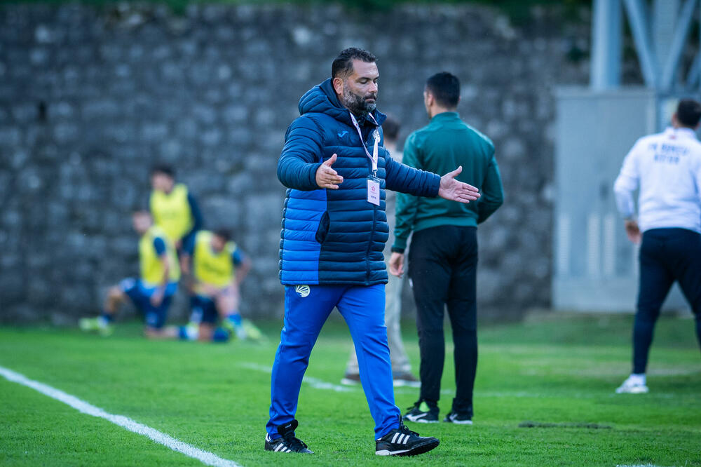 <p>Sutjeska u Kotoru savladala Bokelj SBBet 5:4, Mornar bolji od Jedinstva - 3:1</p>