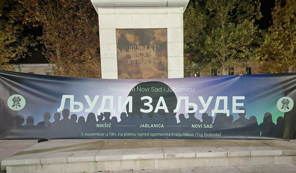 <p>"Ovim okupljanjem smo željeli da iz Nikšića pošaljemo poruku da ljudi uvijek stoje uz ljude u zajedničkoj borbi za pravdu, za istinu i za međusobnu solidarnost", navodi se u saopštenju udruženja "Korina"</p>