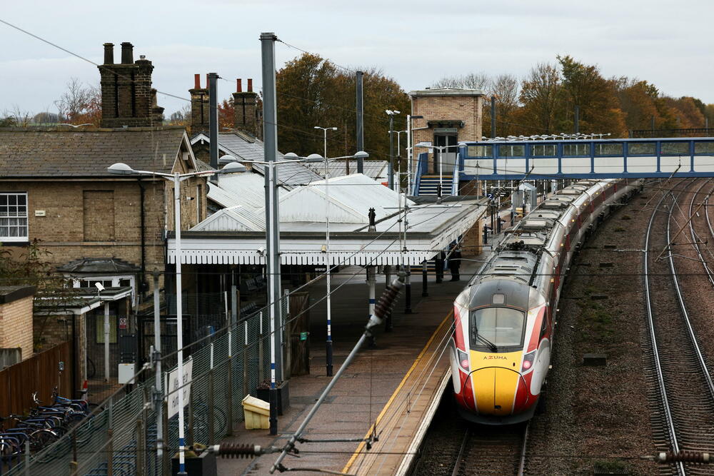 <p>Policijski zvaničnik Džon Lavles rekao je medijima da je od devet osoba koje su u zadobile povrede opasne po život, četvoro otpušteno iz bolnice, dok dvoje i dalje ima povrede koje ugrožavaju život</p>