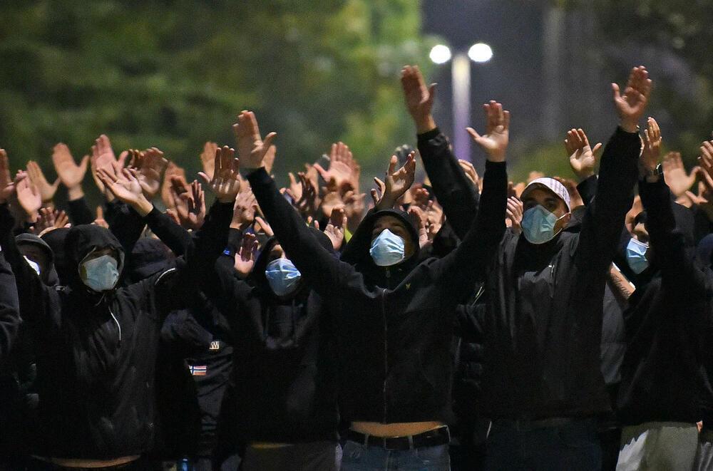 Novinarske organizacije opozarjajo na nekaznovanost napadov na novinarje v Črni gori in po svetu