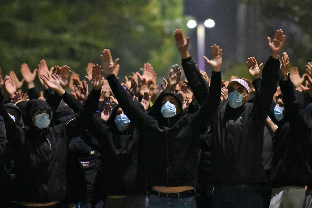 &ldquo;Šovinizam pravo lice prikazuje vrlo konkretno, čim mu se ukaže prilika&rdquo;: sa protesta ispred Vlade, Foto: BORIS PEJOVIC
