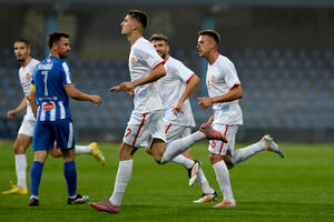 Mladost iznenadila Budućnost pod Goricom, neriješeno u Petrovcu,...