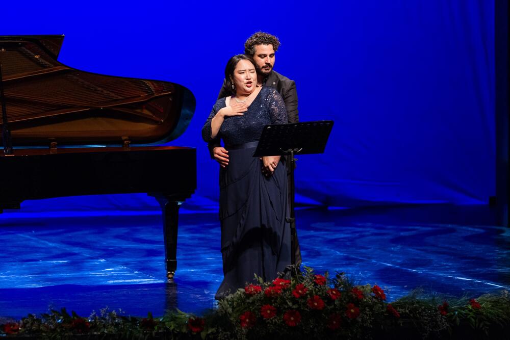 <p><br /> Povodom Dana Crnogorskog narodnog pozorišta, na Velikoj sceni sinoć priređeno nezaboravno veče operske umjetnosti: spoj tradicije, emocije i međunarodne saradnje</p>