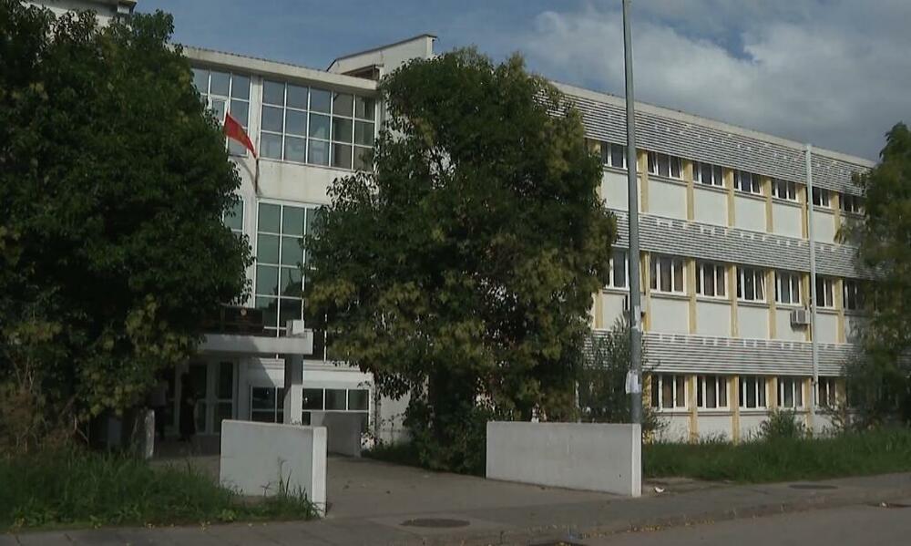 Bar: Završena pretraga dvije srednje škole, nije pronađena...