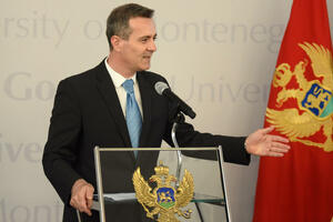 CIN-CG Umjesto bazena niče višespratnica: Sumnjiva prenamjena...