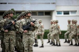 Raspisana dva oglasa za prijem novih pripadnika Vojske Crne Gore