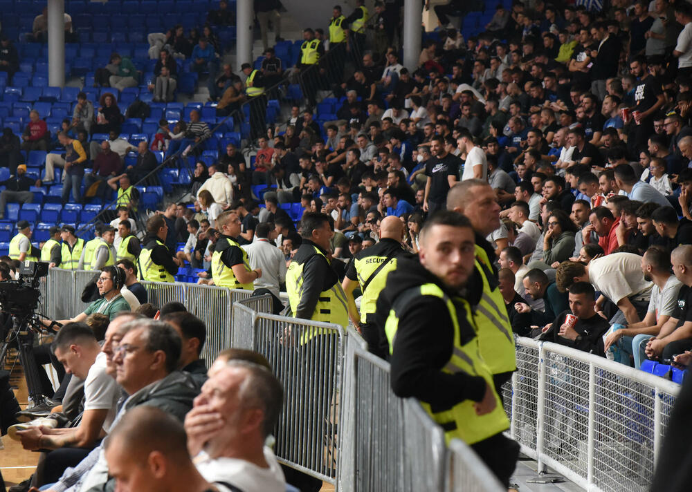 <p>Atmosfera iz dvorane "M-Tel Morača" treba da bude pravi primjer i prava poruka<br /> </p>