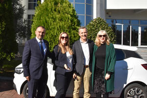 Uručena električna vozila Pomorskom fakultetu Kotor i Filozofskom...