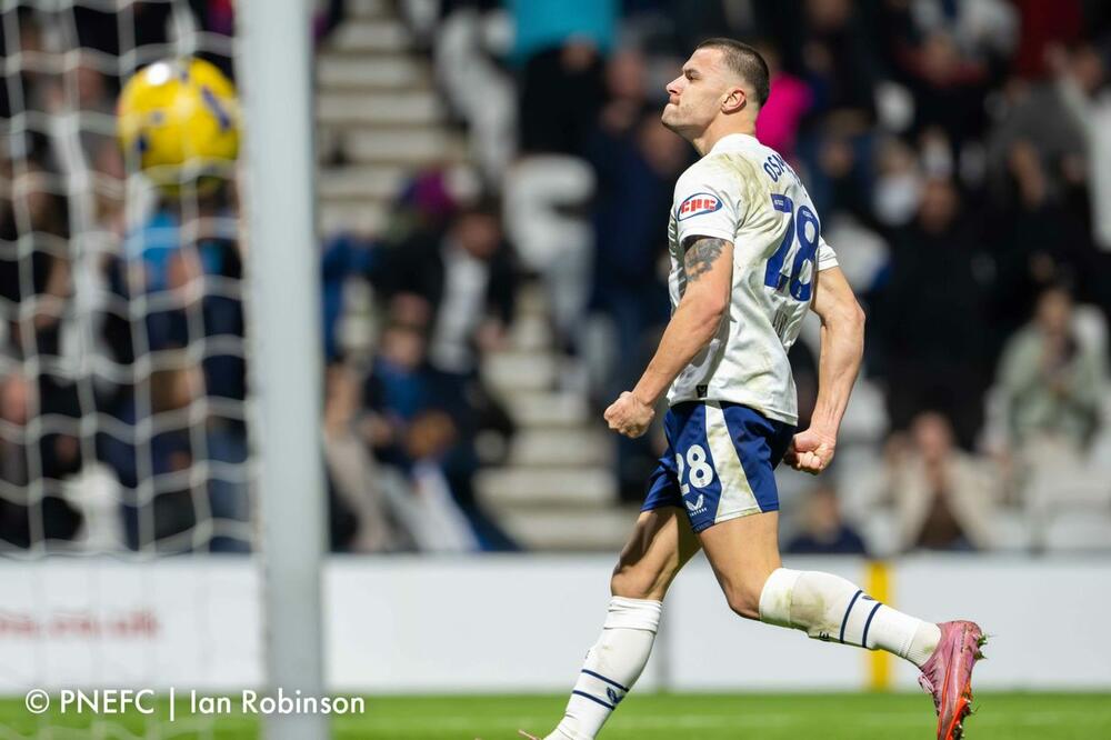 Osmajić nakon novog gola na "Dipdejlu", Foto: Preston North End FC/Ian Robinson