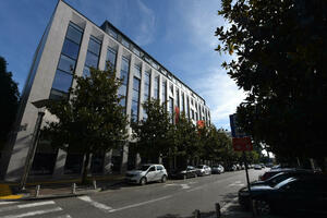 Produžen pritvor Momčilu Mandiću