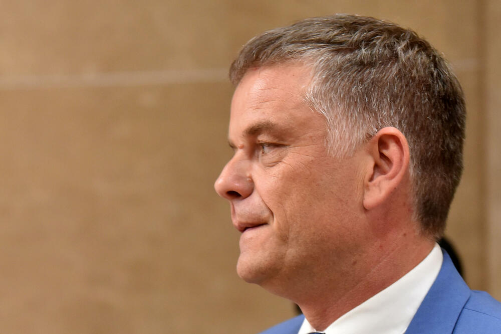 &ldquo;Štetne posljedice&rdquo; objavljivanja računa za reprezentaciju: Ivica Janović, direktor ANB-a, Foto: BORIS PEJOVIC