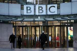Više rukovodilaca TV mreže BBC podnijelo ostavke zbog spornog...