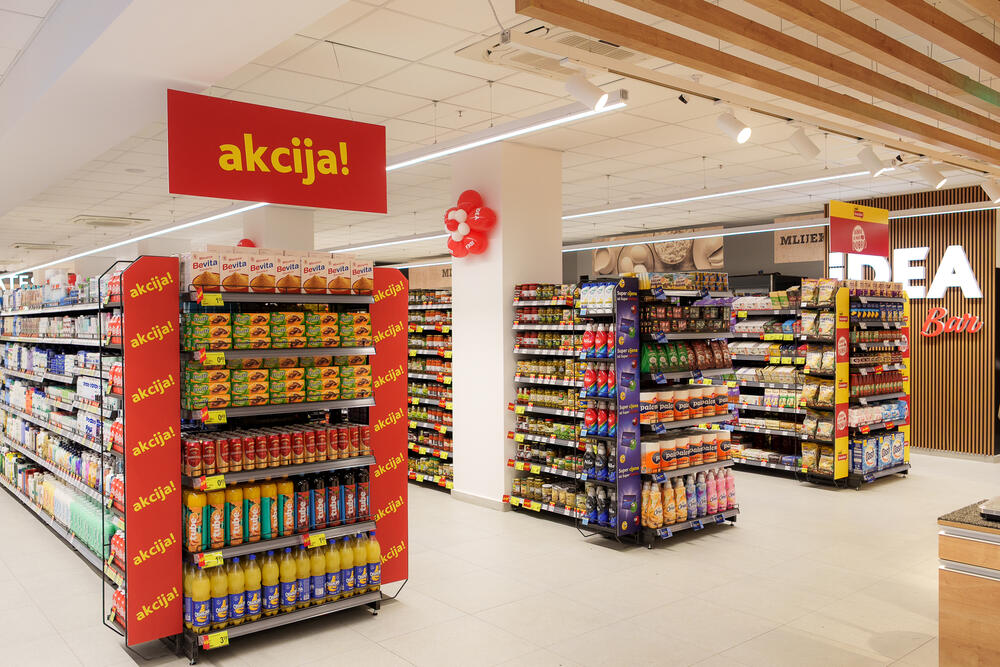 <p>Svojim komšijama, Barankama i Baranima, ali i brojnim posjetiocima ovog primorskog grada, ponovo je svoja vrata otvorila renovirana IDEA prodavnica. Na dobro poznatoj adresi &ndash; Bulevar 24. novembra, očekuje vas modernizovana prodavnica sa unaprijeđenom ponudom, spremna da odgovori na potrebe savremenih kupaca.</p>