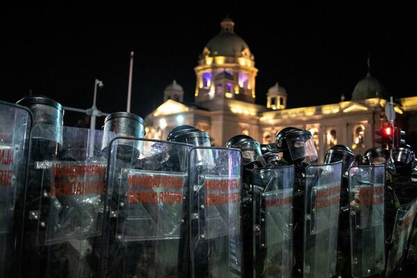 &ldquo;Gepekovanje&rdquo; demokratije