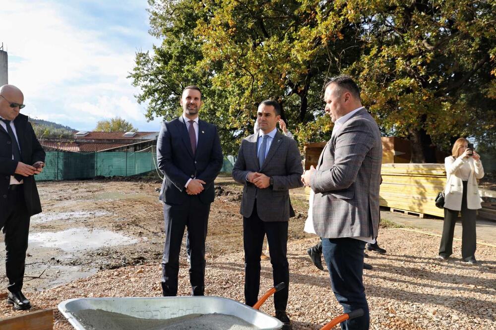 Sa polaganja kamena-temeljca u Baru, Foto: Marija Pešić