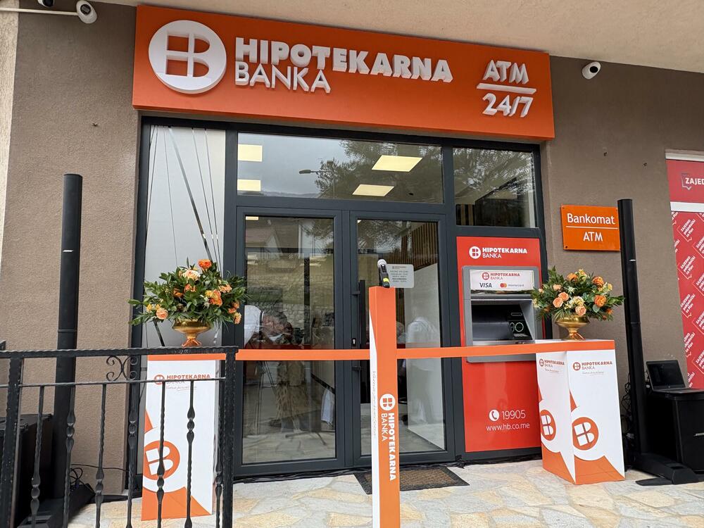 <p>Otvorena nova filijala Hipotekarne banke u Plavu</p>