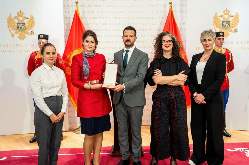 <p>Predsjednik države ordene laureatima dodijelio za izuzetan doprinos očuvanju kulturnog i prirodnog nasljeđa i odgovornom planiranju prostora</p>