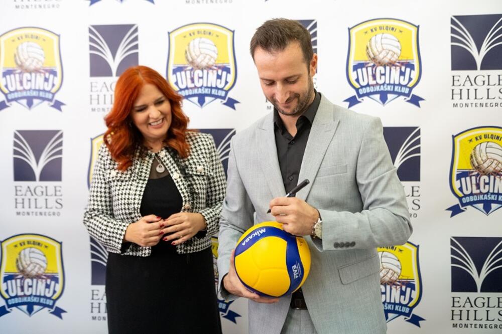 <p>Danas je u Ulcinju potpisan ugovor o sponzorstvu između kompanije <strong>Eagle Hills Montenegro</strong> i <strong>Odbojkaškog kluba Ulcinj</strong>, čime je ozvaničena nova saradnja usmjerena na razvoj sporta i podršku lokalnoj zajednici.</p>