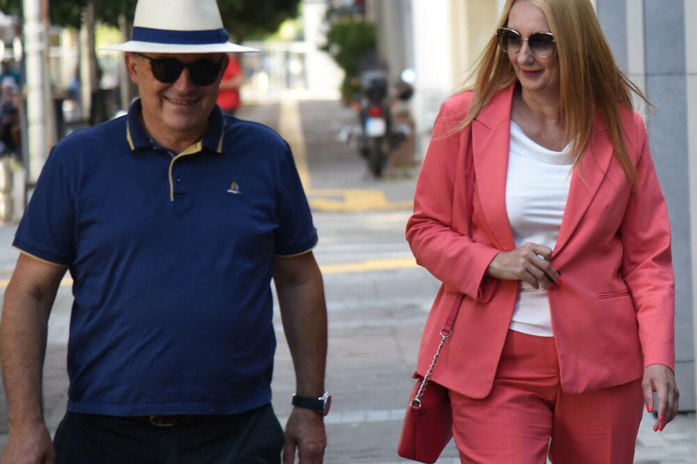 Nastavljeno ročište: Perović sa advokatom Martinovićem, Foto: Luka Zekovic