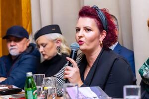 Čilović: Društvo je željno hrapavih ruku, naboranog lica i divi se...