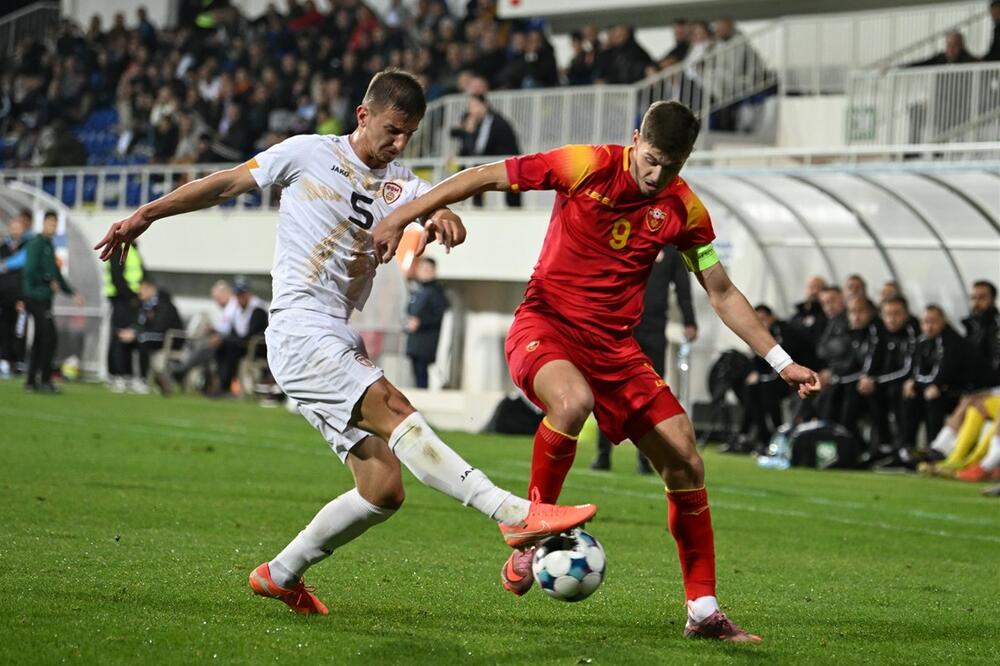 Isključen u 61. minutu: Vladimir Perišić, Foto: FSCG