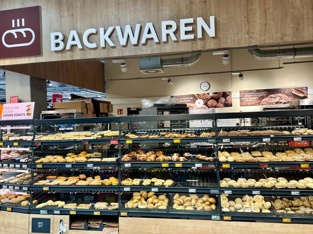 Peciva u supermarketu