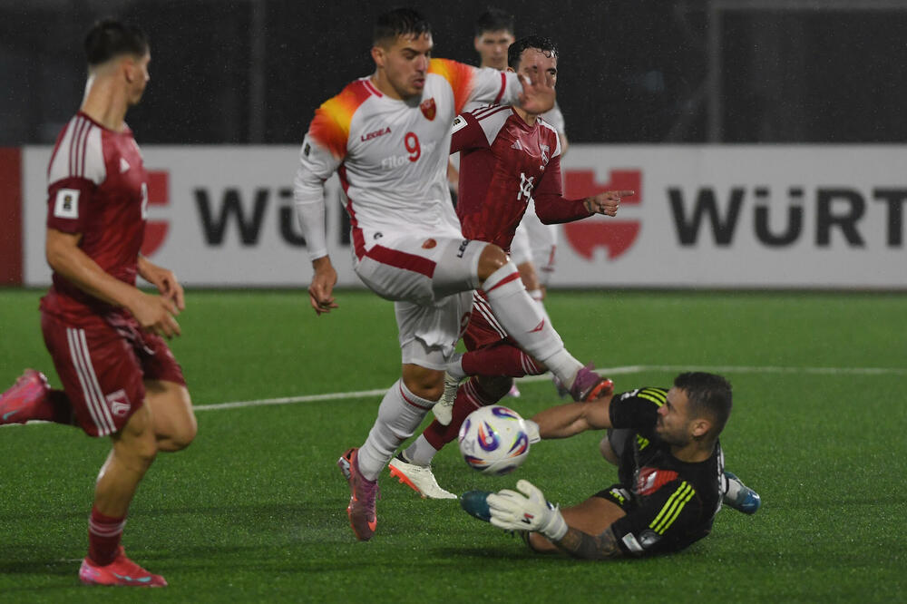 Krstović na meču sa Gibraltarom, Foto: FSCG