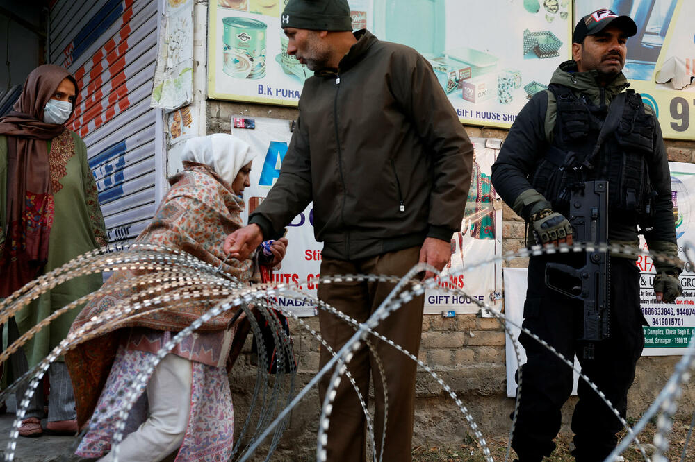 Sa mjesta nesreće, Foto: Reuters