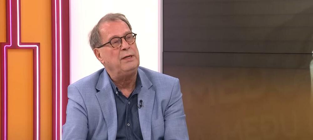 “Ako Srbija od danas počne da vraća državu i njene institucije narodu, takva Srbija biće potrebna susjedima”: Boško Jakšić