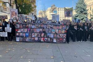 'Dosta je': Protestna šetnja porodica stradalih u klubu u Kočanima