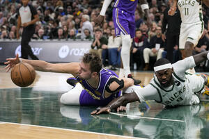 Jokiću sedmi tripl-dabl, Dončić opet preko 40 poena