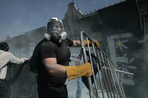 Antivladini protesti u Meksiku, u sukobima povrijeđeno više od 120...