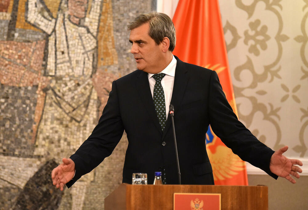 Ibrahimović napovedal skorajšnjo odpravo vizumov za turške državljane in izrazil prepričanje v hitro izpustitev turških državljanov