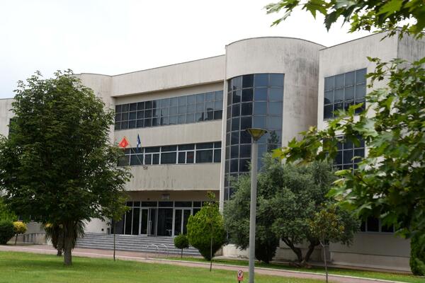 Više od 70 članova akademske zajednice za direktan izbor rektora...
