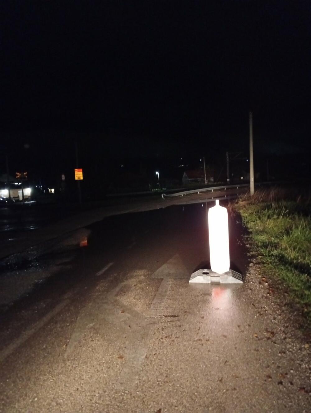 Danilovgrad: Zbog obilnih padavina otežan saobraćaj na dijelu puta...