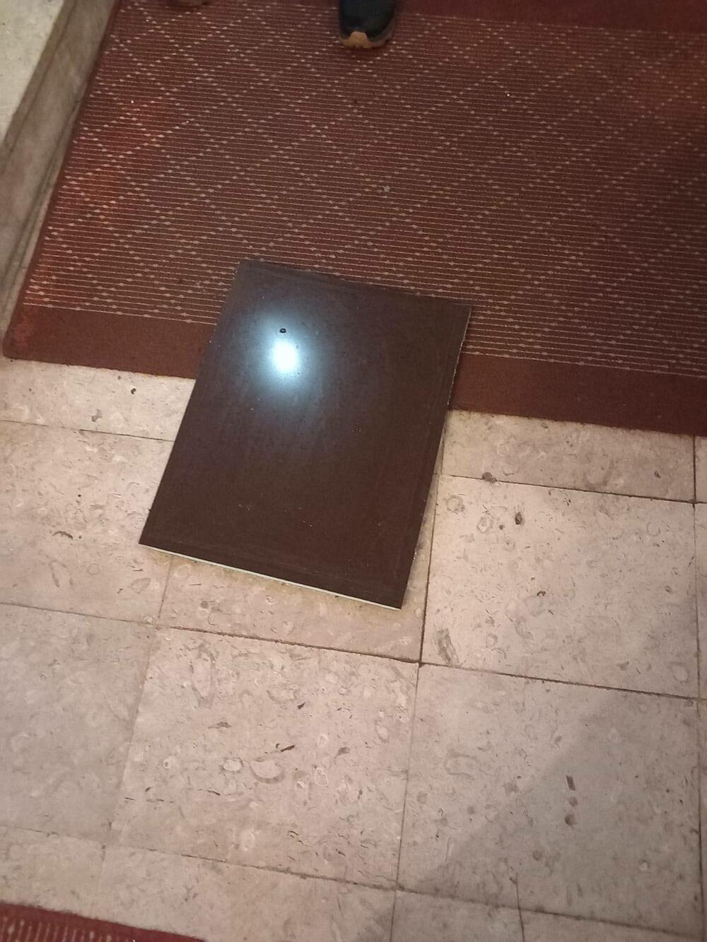 <p>"Službenici uprave policije OB Ulcinj preduzimaju mjere i radnje iz njihove nadležnosti u cilju otkrivanja učinilaca krivičnog djela", kratko je saopšteno Vijestima" iz ulcinjskog Osnovnog državnog tužilaštva (ODT)</p>