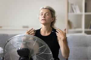 Perimenopauza: Šta se dešava sa tijelom i kako olakšati prelazni...