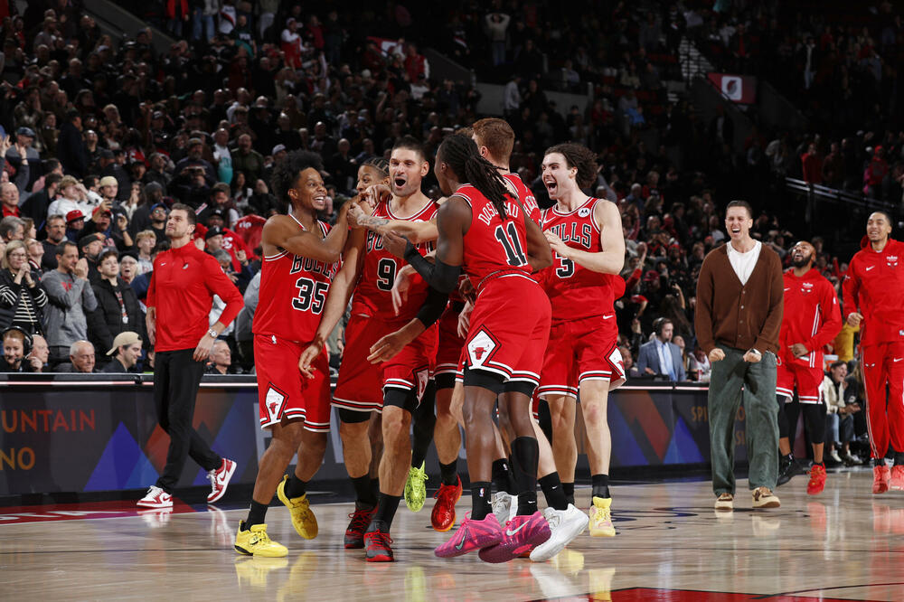 Slavlje Vučevića i Bulsa u Portlandu, Foto: Chicago Bulls/X