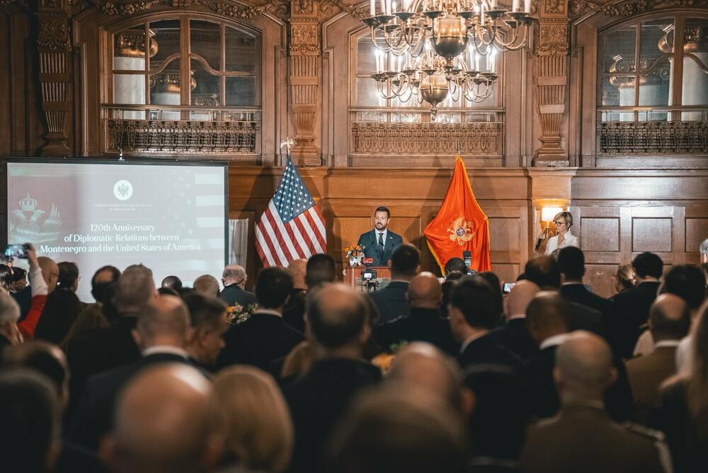 <p>Milatović je govorio u Vašingtonu, na svečanosti povodom 120 godina diplomatskih odnosa Crne Gore i SAD</p>