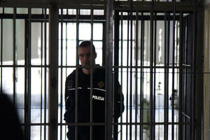 Zapaliću i vas i kuću: Beranac ostaje u pritvoru zbog sumnje da je...