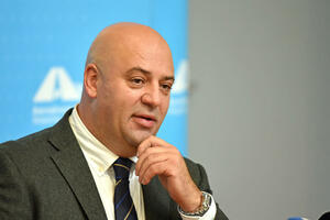 ACG želi da kupi "Vektra aviation", početna cijena zgrade i opreme...